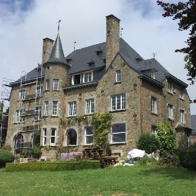 Travaux de restauration et rénovation dans un château en Condroz