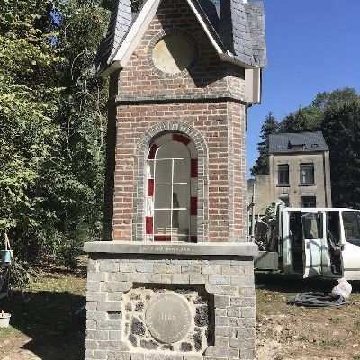 restauration de la chapelle à vezin vielle brique et pierre