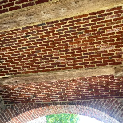 Reconstruction de voussettes en briques anciennes